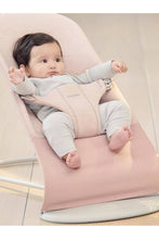 將圖片載入圖庫檢視器 BabyBjörn Bouncer Bliss - Light Pink, 3D Jersey 4