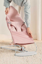 將圖片載入圖庫檢視器 BabyBjörn Bouncer Bliss - Light Pink, 3D Jersey 8