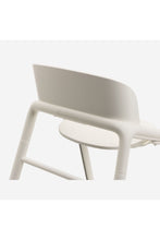 
                        
                          Load image into Gallery viewer, Bugaboo Giraffe Chair - White 2
                        
                      