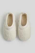 將圖片載入圖庫檢視器 Mothercare White Fleece Slippers