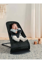 將圖片載入圖庫檢視器 BabyBjorn Bouncer Bliss Black Mesh 2