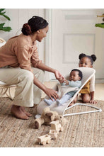 將圖片載入圖庫檢視器 BabyBjorn Bouncer Bliss Light Beige 3D Jersey 2