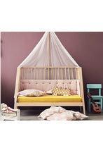 Load image into Gallery viewer, Leander Linea Baby Cot Bumper Soft Pink 2