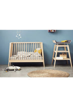 
                        
                          Load image into Gallery viewer, Leander Linea Baby Cot Oak 2
                        
                      
