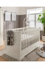 
                        
                          Load image into Gallery viewer, Mamas &amp; Papas Oxford Cot Bed Pure White 3
                        
                      