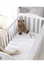 
                        
                          Load image into Gallery viewer, Mothercare White Jersey Cotton Fitted Moses Basketpram Sheets 2 Pack 2
                        
                      