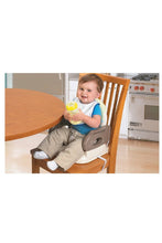 
                        
                          Load image into Gallery viewer, Summer Infant Deluxe Comfort Folding Booster Seat Neutral 4
                        
                      