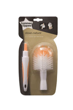 
                        
                          Load image into Gallery viewer, Tommee Tippee Bottle And Teat Brush Set 1
                        
                      