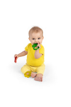 
                        
                          Load image into Gallery viewer, Bright Starts Juicy Chews 3 Pack Textured Teether
                        
                      