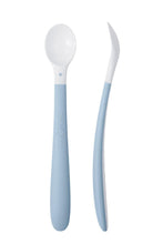 
                        
                          Load image into Gallery viewer, BabyBjörn Feeding Spoon, 2-pack (Powder blue)
                        
                      