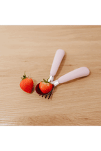 
                        
                          Load image into Gallery viewer, OXO Tot On-The-Go Fork And Spoon Set Blossom - Online Exclusive
                        
                      