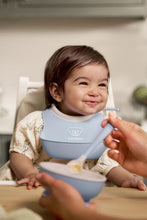 
                        
                          Load image into Gallery viewer, BabyBjörn Feeding Spoon, 2-pack (Powder blue)
                        
                      
