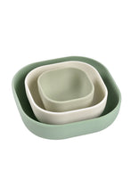 
                        
                          Load image into Gallery viewer, Beaba Silicone 3 Piece Nesting Bowl Set
                        
                      