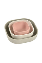 
                        
                          Load image into Gallery viewer, Beaba Silicone 3 Piece Nesting Bowl Set
                        
                      