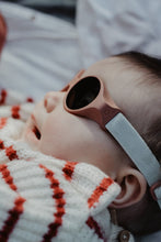 
                        
                          將圖片載入圖庫檢視器 Beaba Strap Sunglass 0-9M Terracota
                        
                      