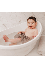 
                        
                          Load image into Gallery viewer, Bubble Cuddle Bath With Newborn Support Insert White - Online Exclusive
                        
                      
