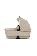 
                        
                          將圖片載入圖庫檢視器 Silver Cross Dune First Bed Folding Carrycot Stone - Online Exclusive
                        
                      