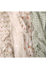 
                        
                          Load image into Gallery viewer, Aden + Anais Essential Cotton Swaddle Elephant Circus 4 Pack
                        
                      