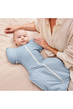 
                        
                          將圖片載入圖庫檢視器 Love To Dream Swaddle Up Transition Bag Bamboo Lite Mist Blue
                        
                      