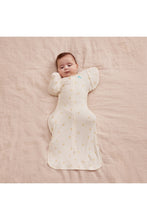 
                        
                          將圖片載入圖庫檢視器 Love To Dream Swaddle Up Transition Bag Bamboo Lite Sunny
                        
                      