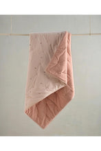 
                        
                          Load image into Gallery viewer, Mamas &amp; Papas Quilt (4.0 Tog) - Welcome to the World Wildflower
                        
                      