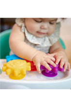 
                        
                          Load image into Gallery viewer, Baby Einstein Gear Of Discovery Suction Cup Gears
                        
                      