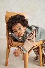 
                        
                          Load image into Gallery viewer, Mamas &amp; Papas Borg Gilet
                        
                      