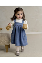 
                        
                          Load image into Gallery viewer, Mamas &amp; Papas Denim Pinny Dress &amp; Heart Bodysuit Set
                        
                      