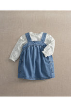 
                        
                          Load image into Gallery viewer, Mamas &amp; Papas Denim Pinny Dress &amp; Heart Bodysuit Set
                        
                      