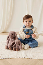 
                        
                          Load image into Gallery viewer, Snuggle Bunnies Penelope - Spice - 30 Cm
                        
                      