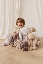 
                        
                          Load image into Gallery viewer, Snuggle Bunnies Penelope - Spice - 30 Cm
                        
                      