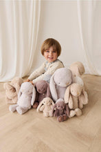 
                        
                          Load image into Gallery viewer, Snuggle Bunnies Penelope - Spice - 30 Cm
                        
                      