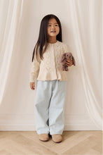 
                        
                          Load image into Gallery viewer, Snuggle Bunnies Little Penelope - Spice - 15  cm one hand hold
                        
                      