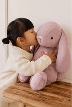 
                        
                          Load image into Gallery viewer, Snuggle_Bunnies_Penelope_-_Periwinkle_-_45_cm_-_kiss bunny
                        
                      