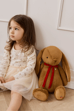 
                        
                          Load image into Gallery viewer, Snuggle Bunnies Penelope - Toffee - 45 cm- sitting with bunny
                        
                      