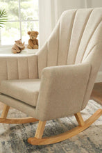 
                        
                          將圖片載入圖庫檢視器 Tutti bambini Jonah rocking chair close up view
                        
                      