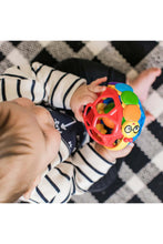 
                        
                          將圖片載入圖庫檢視器 Baby Einstein Bendy Ball Rattle Toy 3
                        
                      