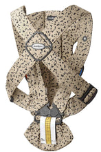 
                        
                          將圖片載入圖庫檢視器 BabyBjörn Baby Carrier Mini - Beige/Dark Grey, Woven
                        
                      