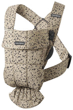 
                        
                          將圖片載入圖庫檢視器 BabyBjörn Baby Carrier Mini - Beige/Dark Grey, Woven
                        
                      