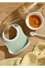 
                        
                          Load image into Gallery viewer, BabyBjörn Baby Feeding Set, 3 pcs - Powder Green
                        
                      