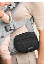 
                        
                          Load image into Gallery viewer, BabyBjörn Pocket Pouch for Baby Carrier
                        
                      