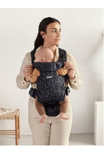 
                        
                          將圖片載入圖庫檢視器 Babybjorn Baby Carrier Move 3D Mesh Anthracite Leo 2
                        
                      