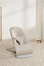 
                        
                          Load image into Gallery viewer, Babybjörn Bouncer Bliss Woven Mélange (Light Beige)
                        
                      