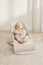
                        
                          Load image into Gallery viewer, Babybjörn Bouncer Bliss Woven Mélange (Light Beige)
                        
                      
