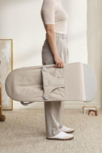 
                        
                          Load image into Gallery viewer, Babybjörn Bouncer Bliss Woven Mélange (Light Beige)
                        
                      