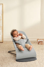 
                        
                          Load image into Gallery viewer, Babybjörn Bouncer Bliss Woven Mélange (Light Grey)
                        
                      