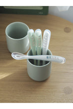 
                        
                          Load image into Gallery viewer, Beaba Set of 4 Ergonomic 1st Age Silicone Spoons - Green 3
                        
                      