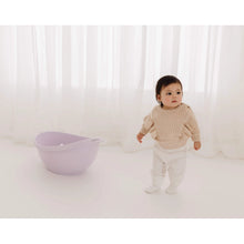 
                        
                          Load image into Gallery viewer, Bubble Cuddle Bath With Newborn Support Insert Lilac
                        
                      