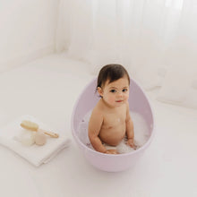 
                        
                          Load image into Gallery viewer, Bubble Cuddle Bath With Newborn Support Insert Lilac
                        
                      