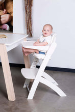 
                        
                          將圖片載入圖庫檢視器 Childhome Evosit High Chair Cushion - Jersey Hearts 3
                        
                      